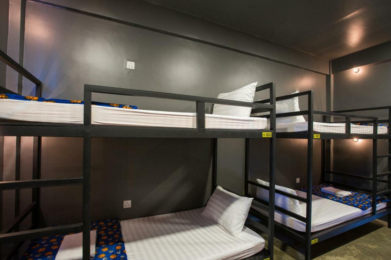 White Rabbit Hostel Siem Reap (Adults Only) Exteriör bild